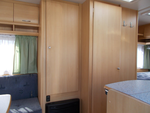 Dethleffs 460 Camper