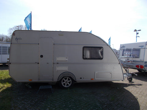 Kip 44 Hyline