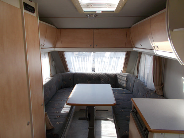 Kip 44 Hyline