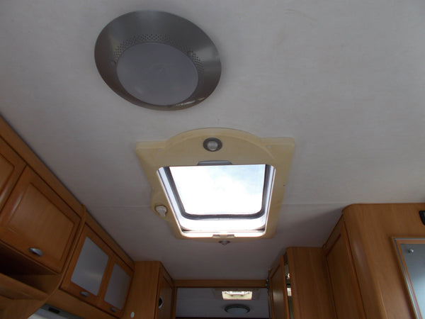 Hymer-Eriba 555 Nova