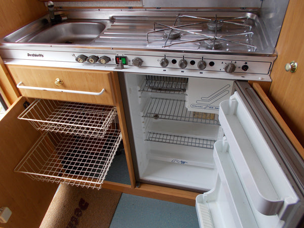 Dethleffs 350 EK Camper