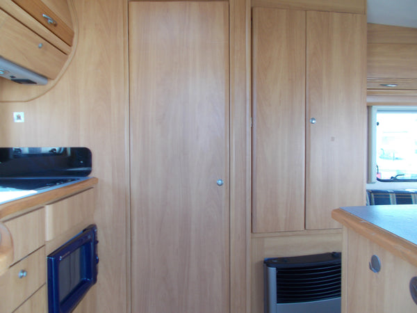 Swift 390 Challenger