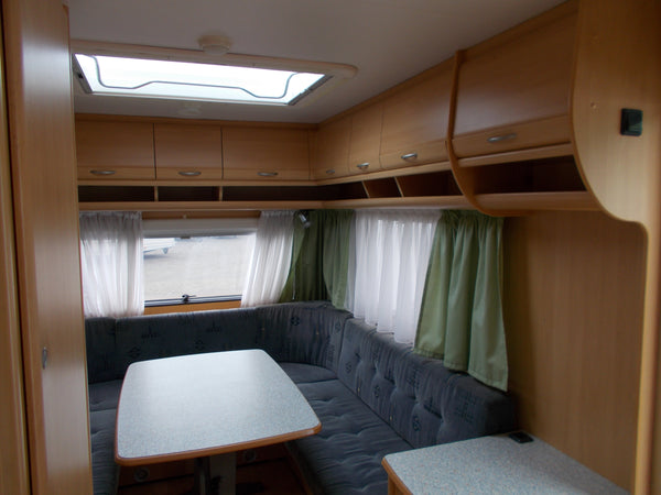 Dethleffs 395 Camper