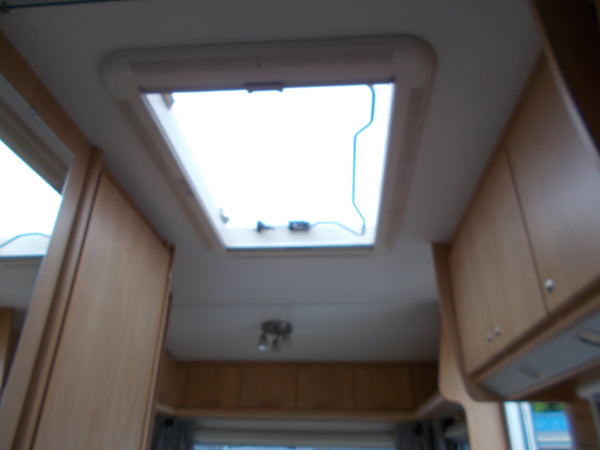 Bürstner 480 TL Ventana