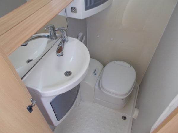 Dethleffs 420 Camper